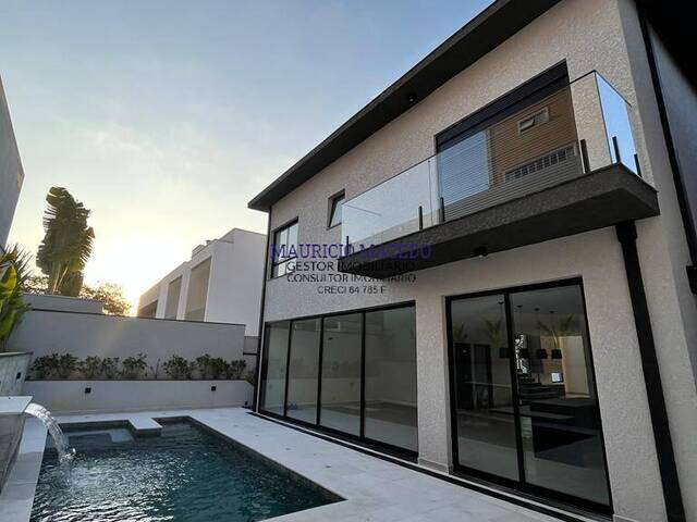 #1849 - Casa para Venda em Santana de Parnaíba - SP