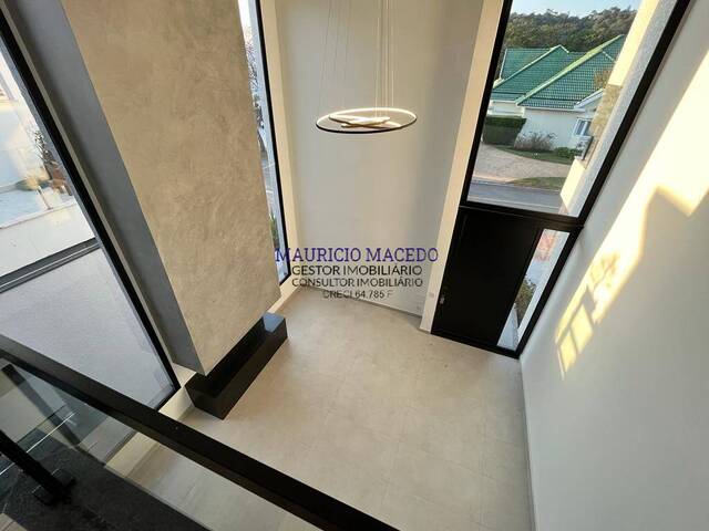 Casa para Venda em Santana de Parnaíba - 5