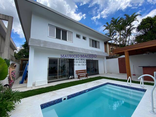 Casa para Venda em Santana de Parnaíba - 2