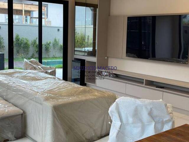 Casa para Venda em Santana de Parnaíba - 4