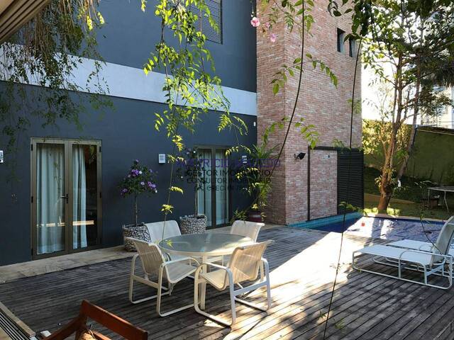 #1865 - Casa para Venda em Barueri - SP