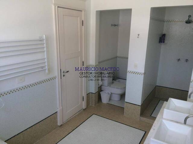 Casa para Venda em Santana de Parnaíba - 4