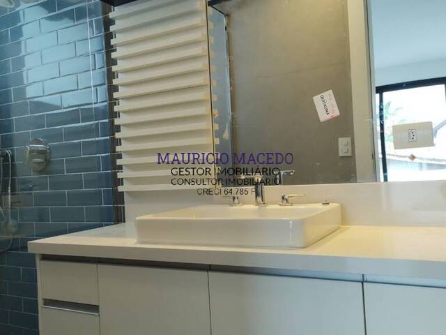 #1869 - Casa para Venda em Santana de Parnaíba - SP