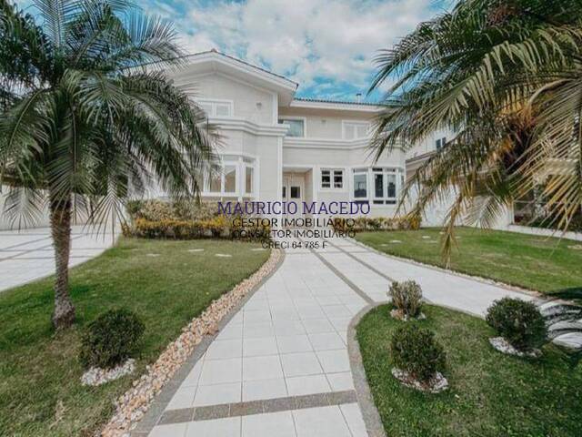 #1647 - Casa para Venda em Santana de Parnaíba - SP