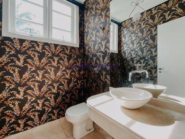 #1858 - Casa para Venda em Barueri - SP