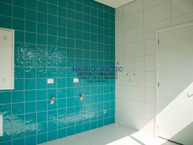 Casa para Venda em Santana de Parnaíba - 3