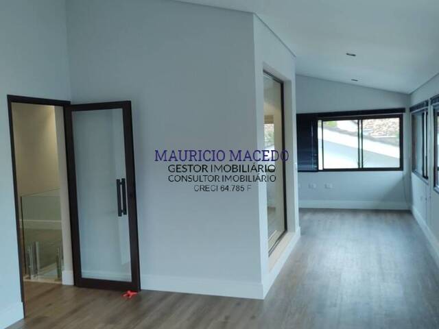 #1898 - Casa para Venda em Barueri - SP