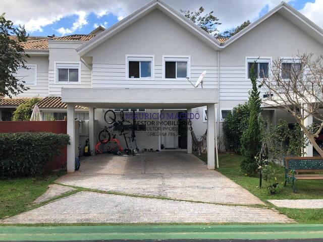 #1899 - Casa para Venda em Santana de Parnaíba - SP