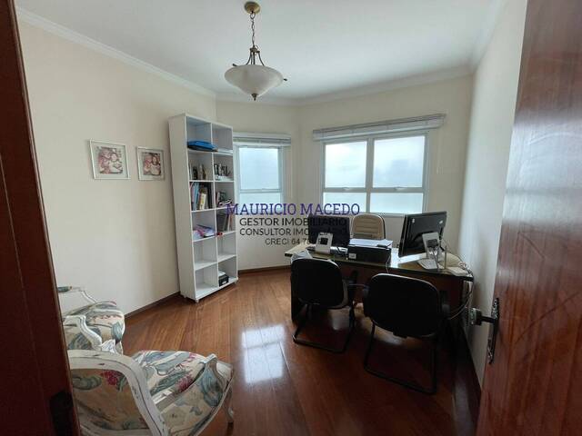 Casa para Venda em Santana de Parnaíba - 3