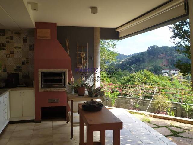 #1912 - Casa para Venda em Santana de Parnaíba - SP