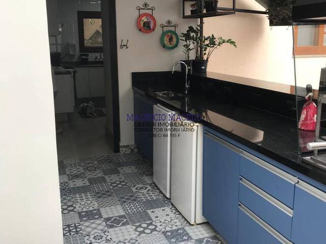 Casa para Venda em Santana de Parnaíba - 3