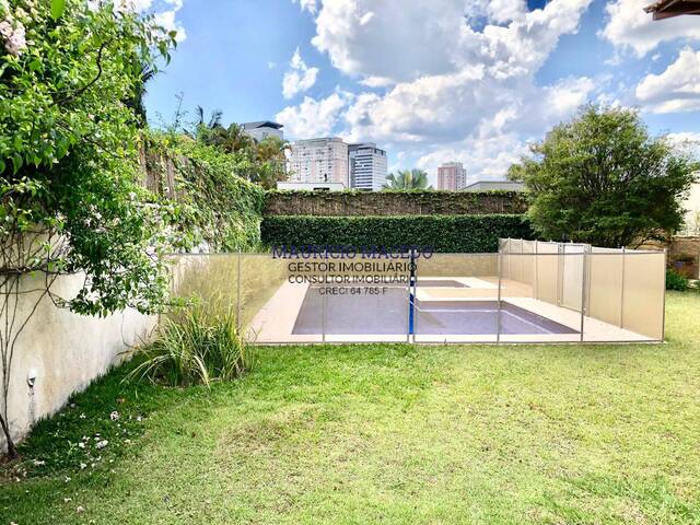 #1925 - Casa para Venda em Barueri - SP