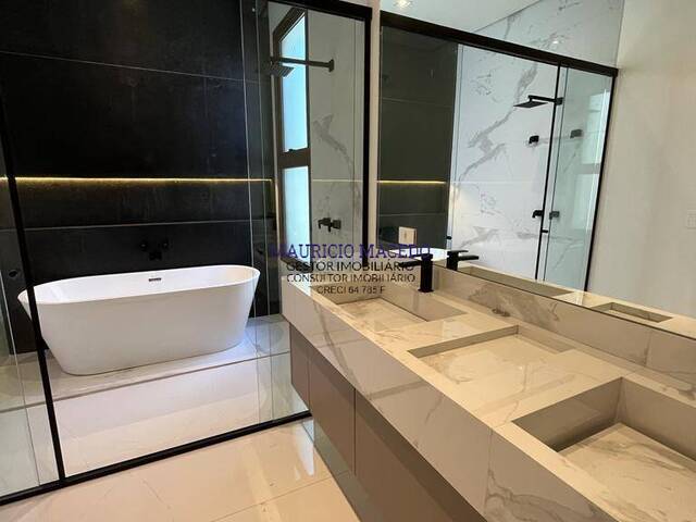 #1944 - Casa para Venda em Barueri - SP