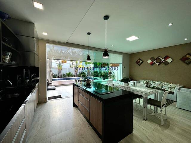 Casa para Venda em Santana de Parnaíba - 5