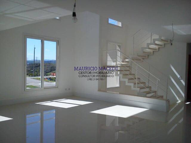 Casa para Venda em Santana de Parnaíba - 4