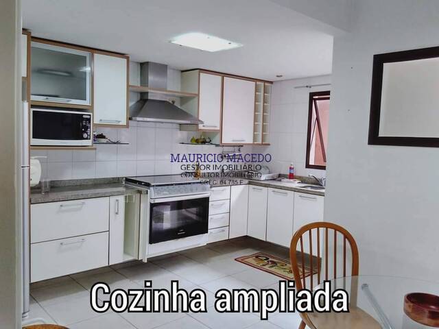 #1950 - Casa para Venda em Santana de Parnaíba - SP