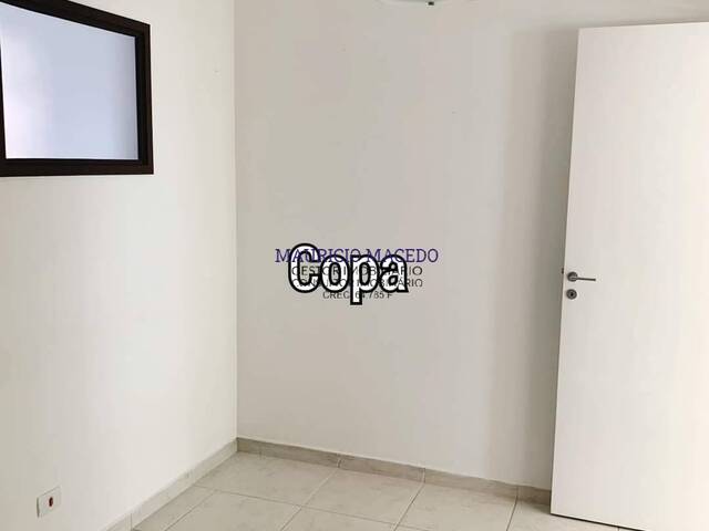 #1950 - Casa para Venda em Santana de Parnaíba - SP