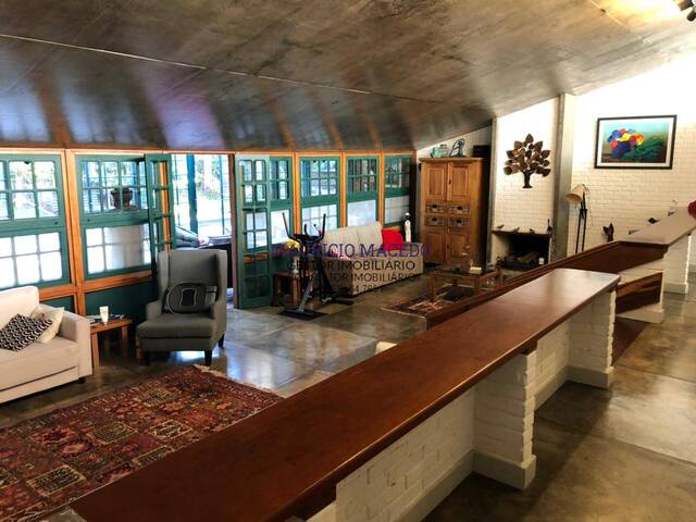 Casa para Venda em Santana de Parnaíba - 4