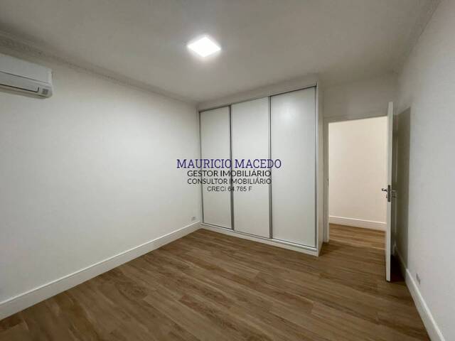 Casa para Locação em Santana de Parnaíba - 3