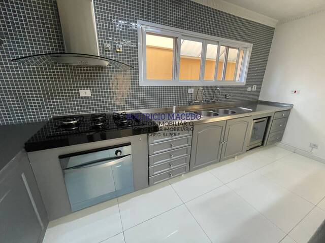 Casa para Locação em Santana de Parnaíba - 4