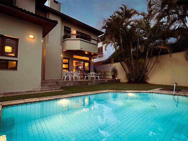 #1984 - Casa para Locação em Santana de Parnaíba - SP