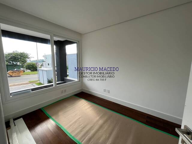Casa para Venda em Santana de Parnaíba - 5