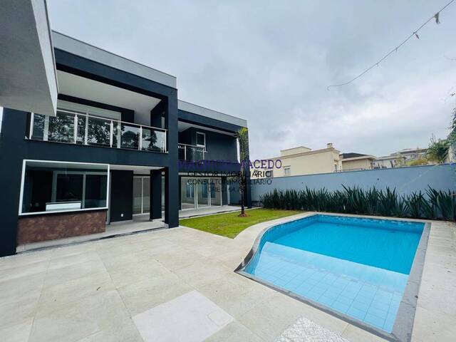 Casa para Venda em Santana de Parnaíba - 2