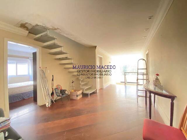 Casa para Venda em Santana de Parnaíba - 4