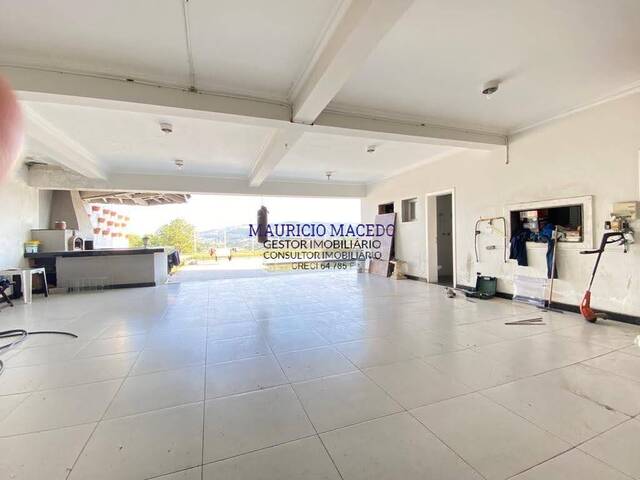 Casa para Venda em Santana de Parnaíba - 3
