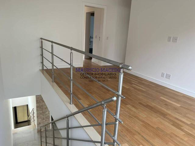 #1993 - Casa para Venda em Santana de Parnaíba - SP