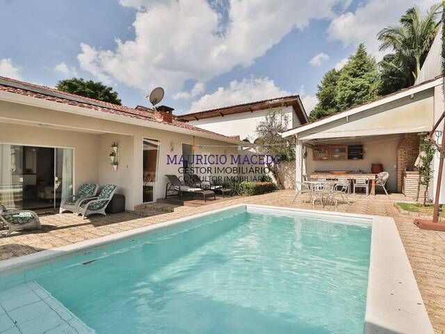 #2018 - Casa para Venda em Santana de Parnaíba - SP