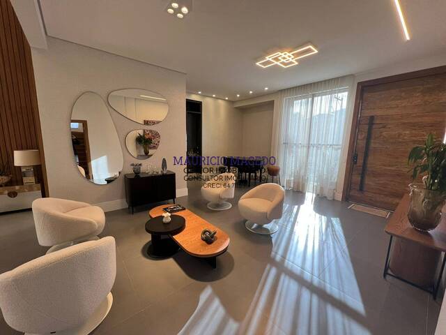 Casa para Venda em Santana de Parnaíba - 3