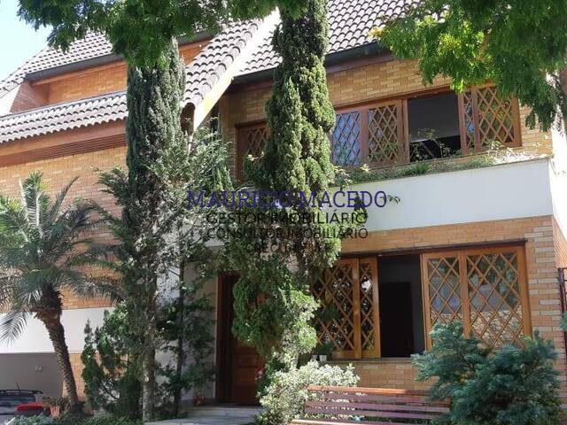 #2020 - Casa para Venda em Santana de Parnaíba - SP