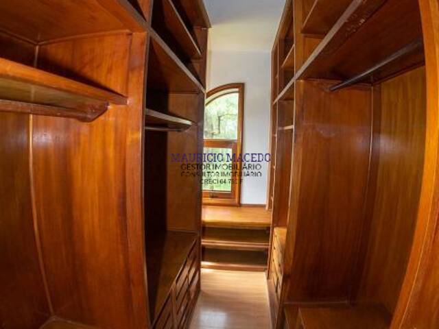 #2023 - Casa para Venda em Santana de Parnaíba - SP