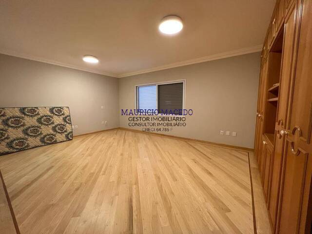 Casa para Venda em Santana de Parnaíba - 4