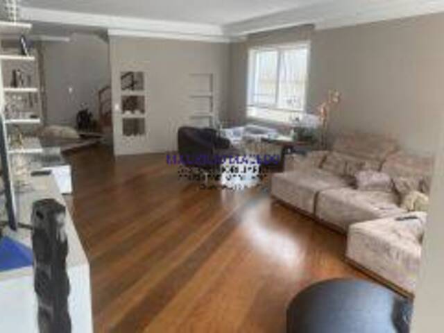 #2046 - Casa para Venda em Santana de Parnaíba - SP