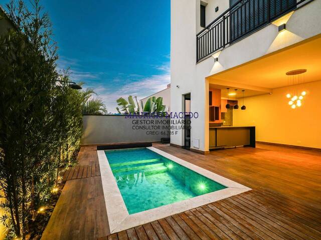 #2066 - Casa para Venda em Santana de Parnaíba - SP