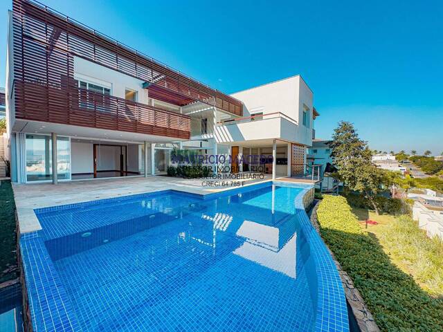 #2061 - Casa para Venda em Santana de Parnaíba - SP