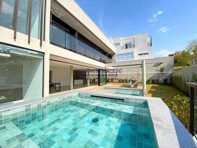 Casa para Venda em Santana de Parnaíba - 3