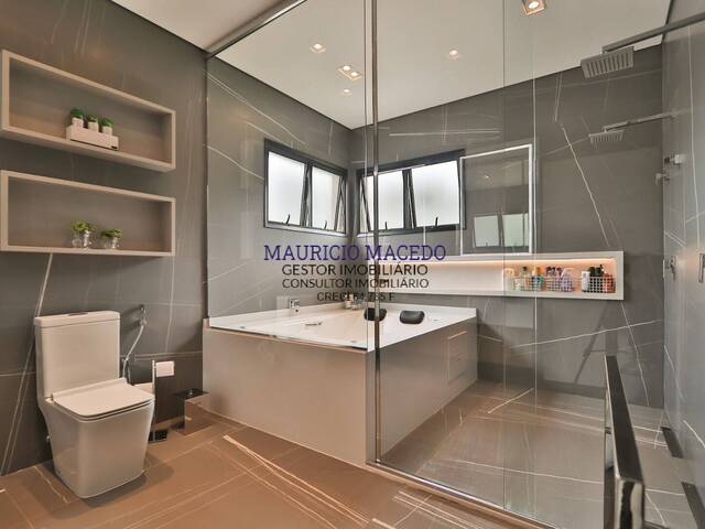 #2074 - Casa para Venda em Santana de Parnaíba - SP