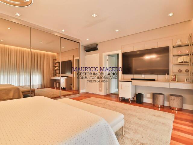 Casa para Venda em Santana de Parnaíba - 5
