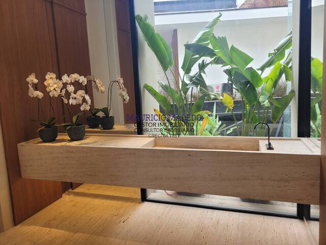 #2076 - Casa para Venda em Santana de Parnaíba - SP