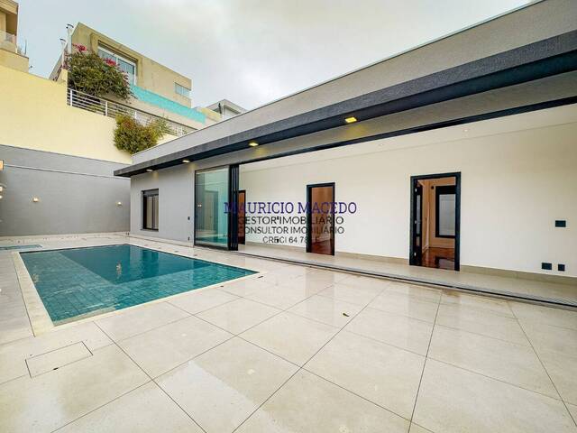 #2079 - Casa para Venda em Santana de Parnaíba - SP