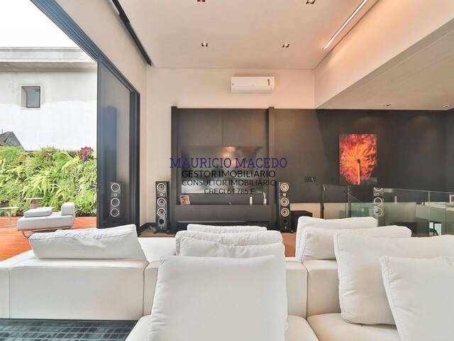 #2080 - Casa para Venda em Santana de Parnaíba - SP