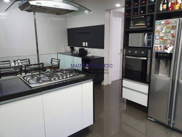 #2024 - Casa para Venda em Santana de Parnaíba - SP