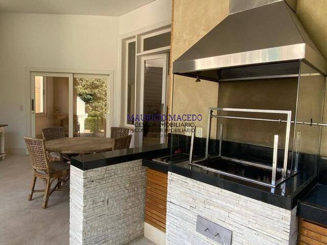 Casa para Venda em Santana de Parnaíba - 4