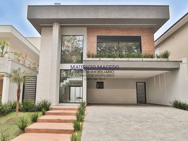 Casa para Venda em Santana de Parnaíba - 3