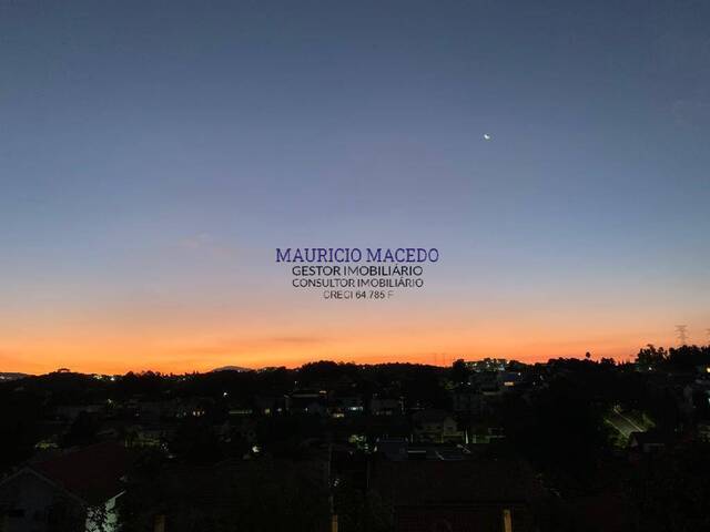 #2098 - Casa para Venda em Santana de Parnaíba - SP