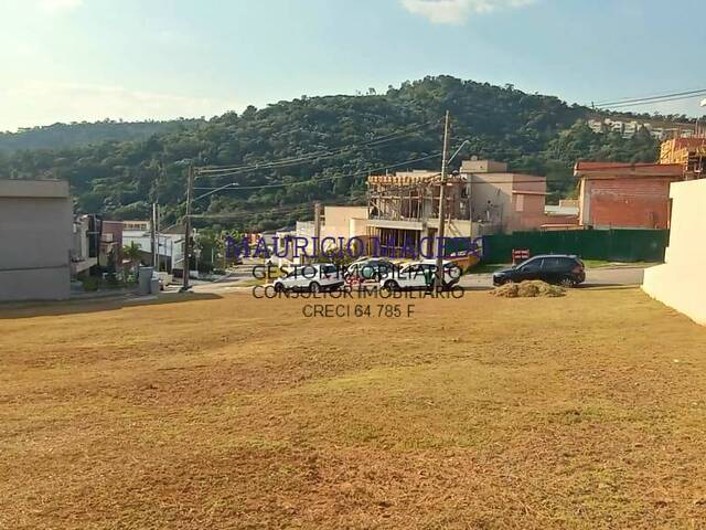 Terreno para Venda em Santana de Parnaíba - 5