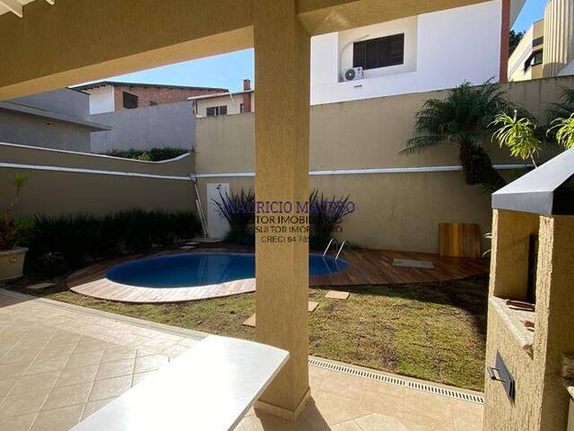Casa para Venda em Santana de Parnaíba - 2